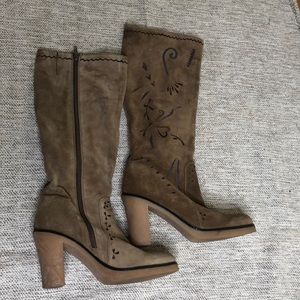 TETI BEIGE SUEDE BOOTS SZ 38